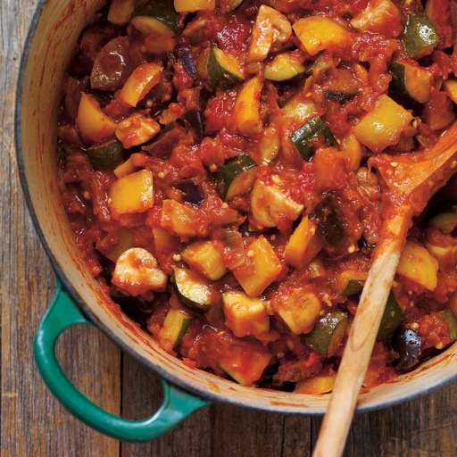 Dès 10/12 mois : Déjeuner - Ma première ratatouille (courgettes, tomates, aubergines, poivrons, pommes de terre) au lieu noir à l'oseille Texture "Mouliné" DLC 12/06/2025